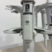 Eppendorf Set of 4 Research plus pipette image 2